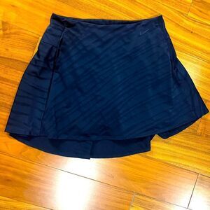 Nike Fairway Navy Blue womens Skort size M